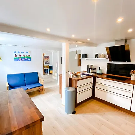 Feel The Island Vibe In Skipperhus